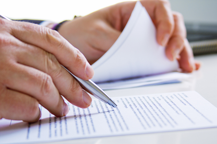 analisis y redaccion de contratos